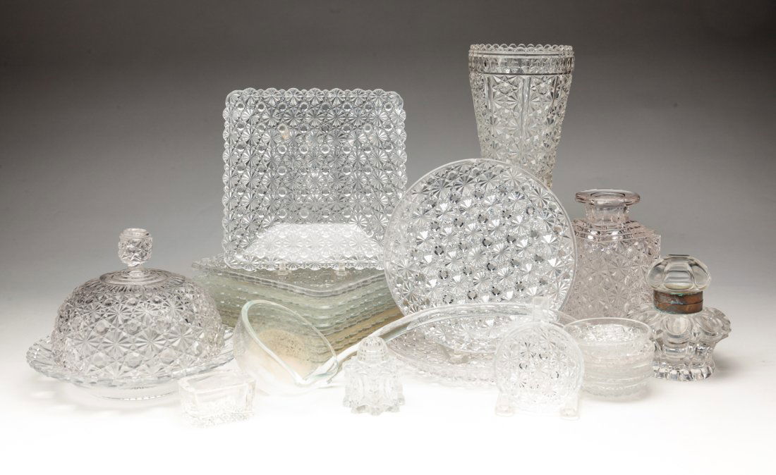 GROUP OF CLEAR GLASS. (1 of 6)