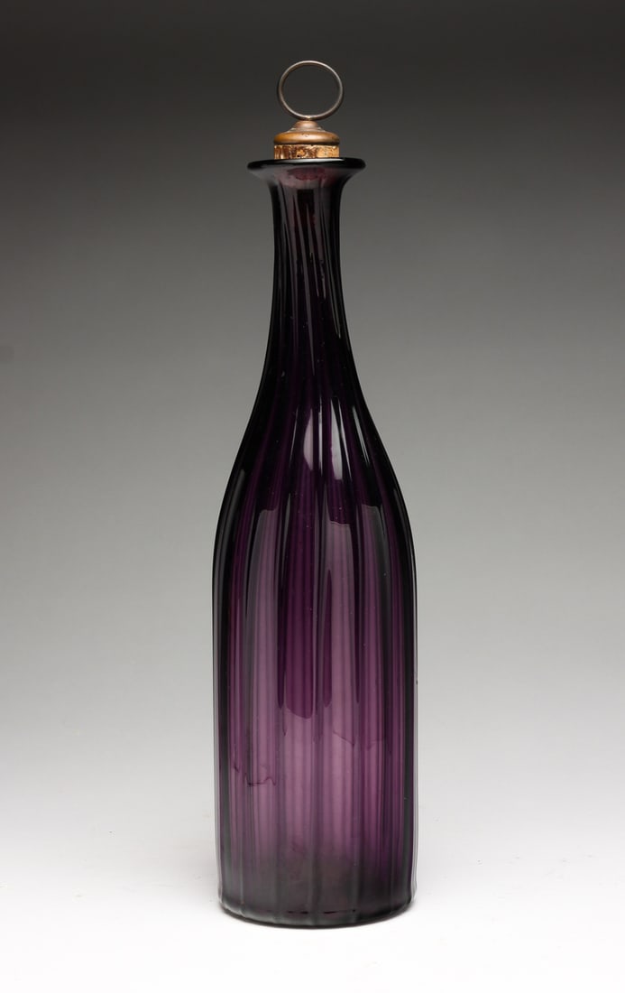 SCOTTISH AMETHYST BLOWN GLASS WRYTHEN BAR BOTTLE. (1 of 4)
