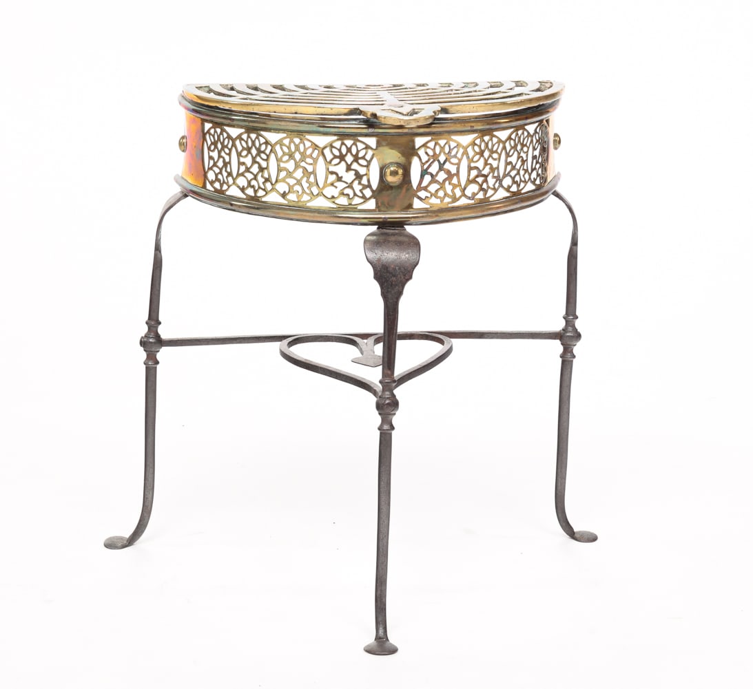 ENGLISH BRASS KETTLE STAND. (1 of 5)