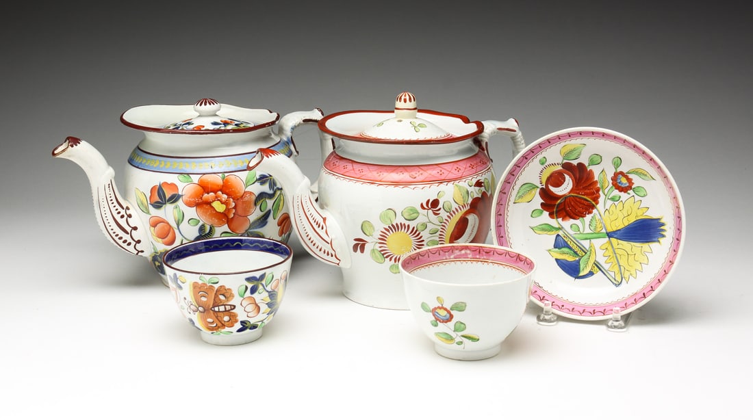 FOUR PIECES OF GAUDY DUTCH AND KING'S ROSE. (1 of 8)