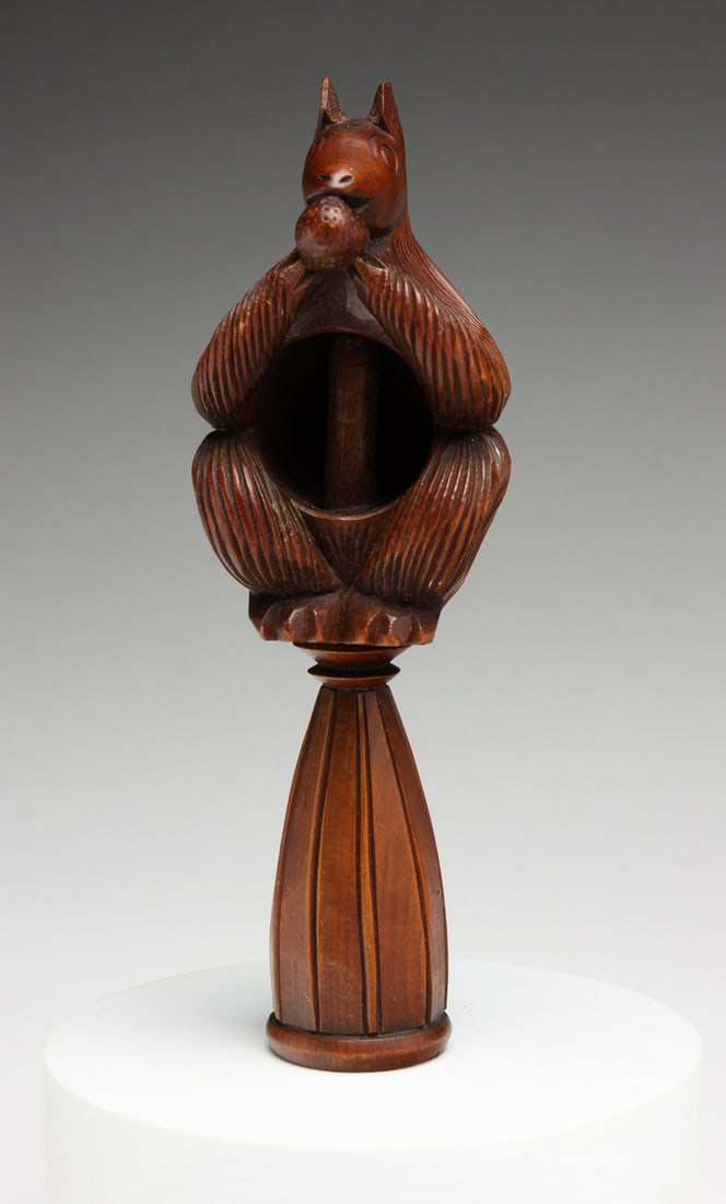 BLACK FOREST SQUIRREL NUT CRACKER. (1 of 5)