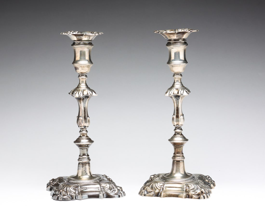 PAIR OF ENGLISH QUEEN ANNE SILVER CANDLESTICKS. (1 of 11)
