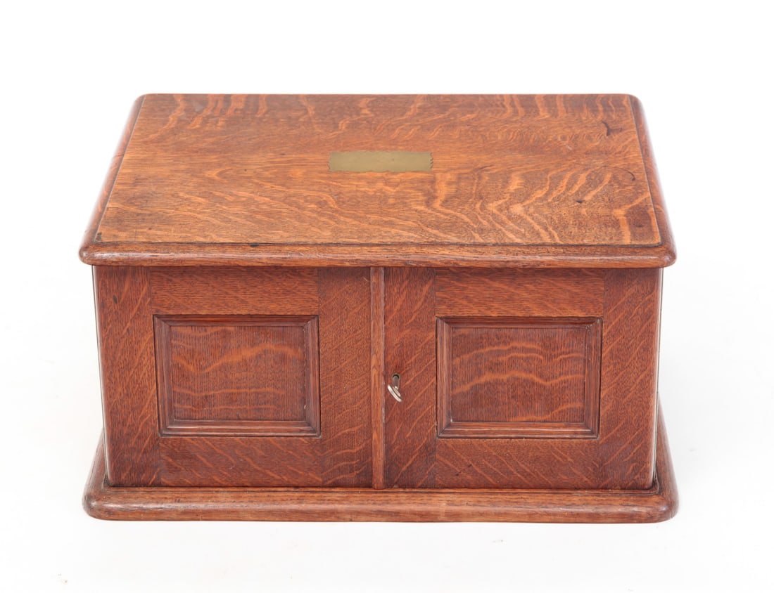 ENGLISH FITTED FLATWARE CHEST. (1 of 9)