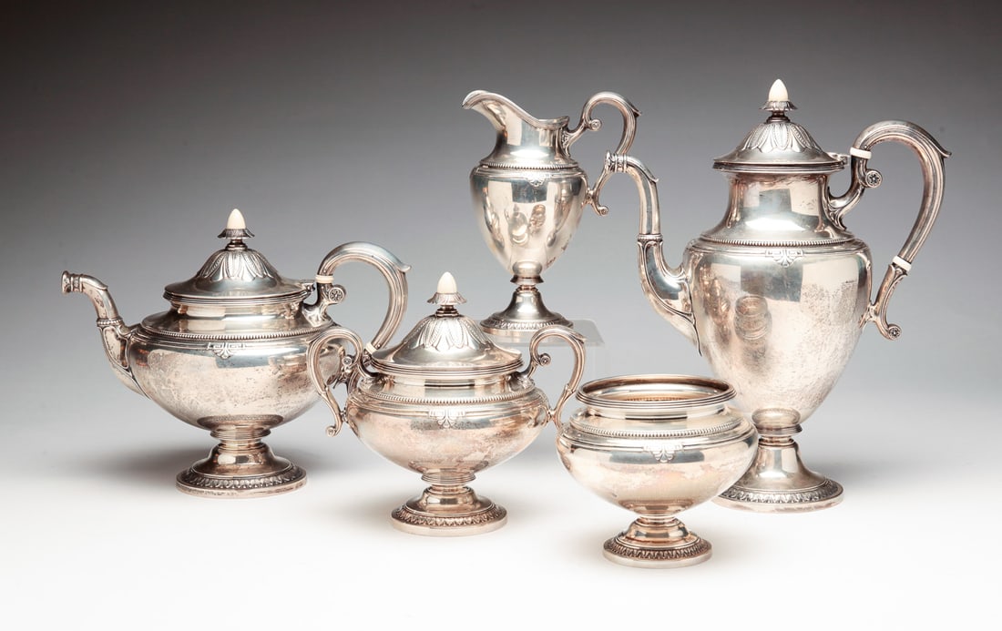 FIVE PIECE GORHAM SHAMROCK V STERLING TEA SET. (1 of 11)