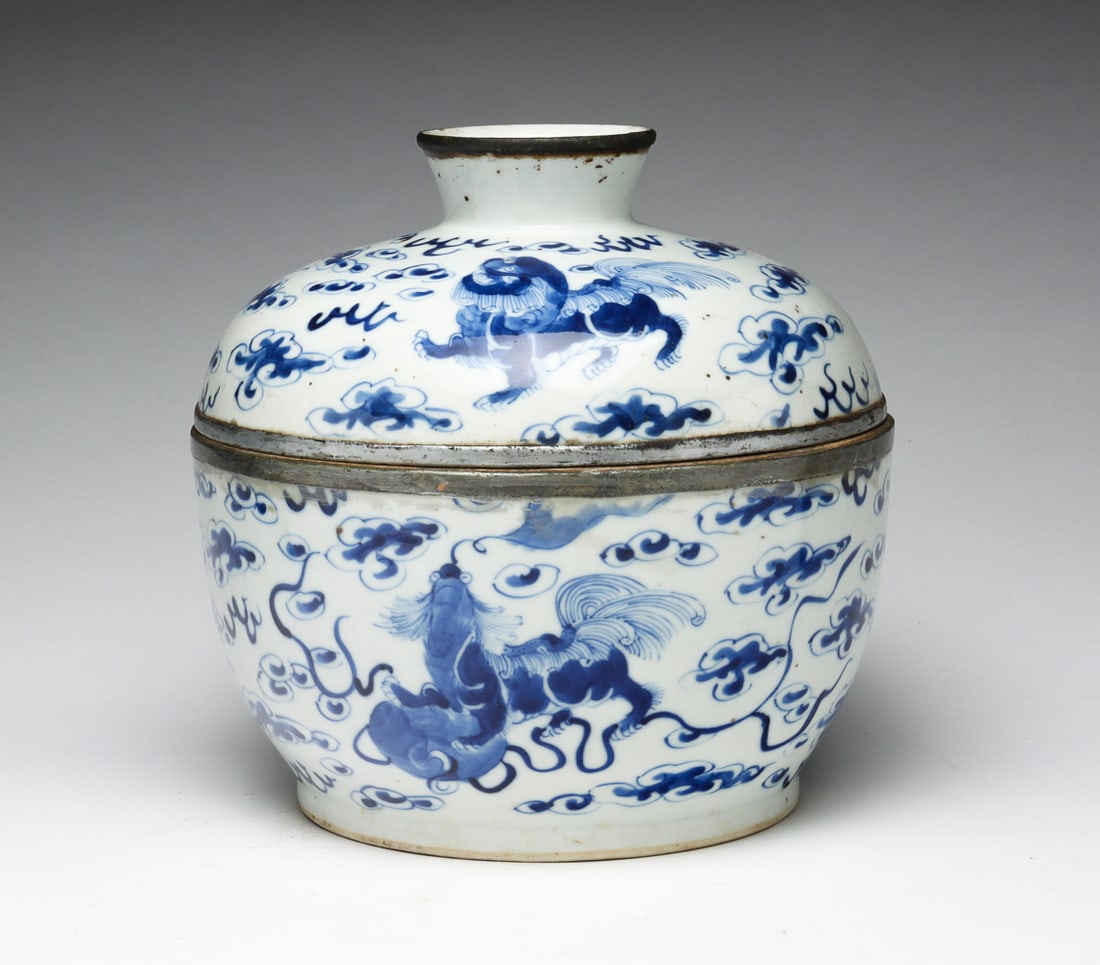 CHINESE PORCELAIN LIDDED RICE BOWL. (1 of 4)
