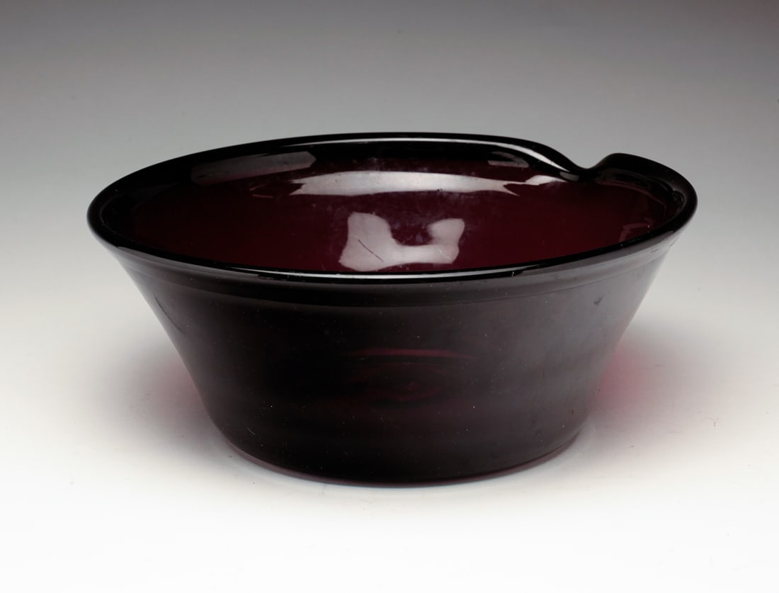 AMERICAN BLOWN GLASS AMETHYST MILK PAN. (1 of 5)