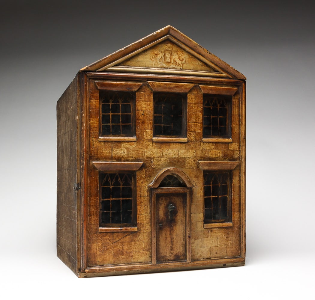 ENGLISH MANOR HOUSE MINIATURE ROOM. (1 of 8)