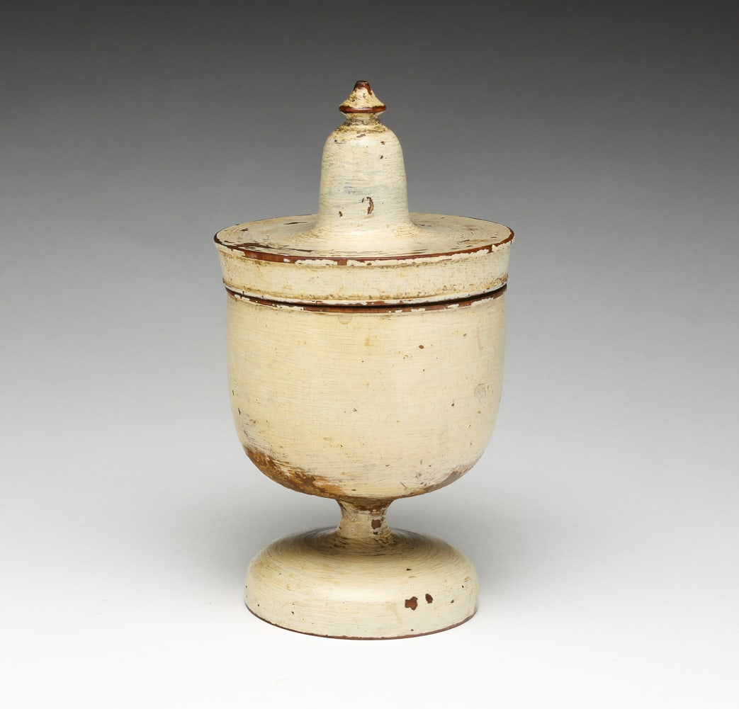 AMERICAN TREENWARE LIDDED JAR. (1 of 5)