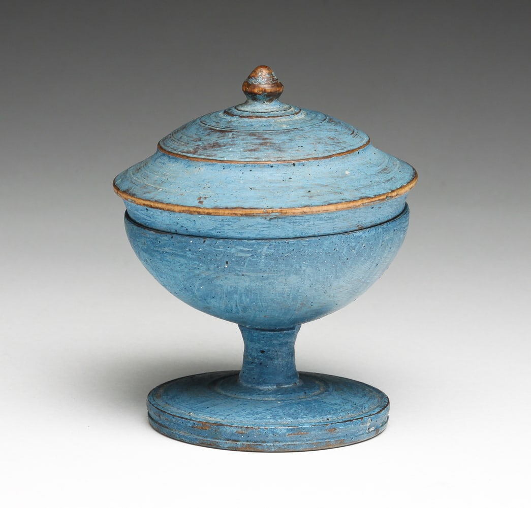 AMERICAN PAINTED TREENWARE JAR. (1 of 4)