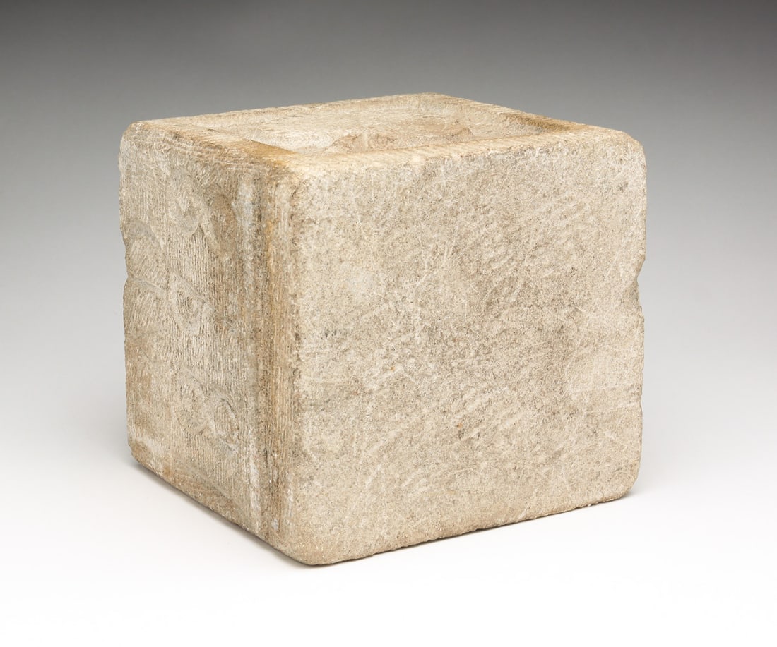 AMERICAN CARVED LIMESTONE BLOCK. (1 of 6)