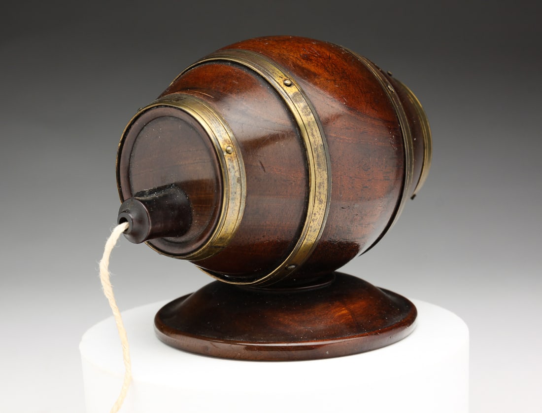 BARREL SHAPED STRING HOLDER. (1 of 4)