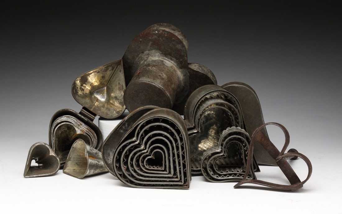 AMERICAN HEART SHAPED COOKIE CUTTERS. (1 of 5)