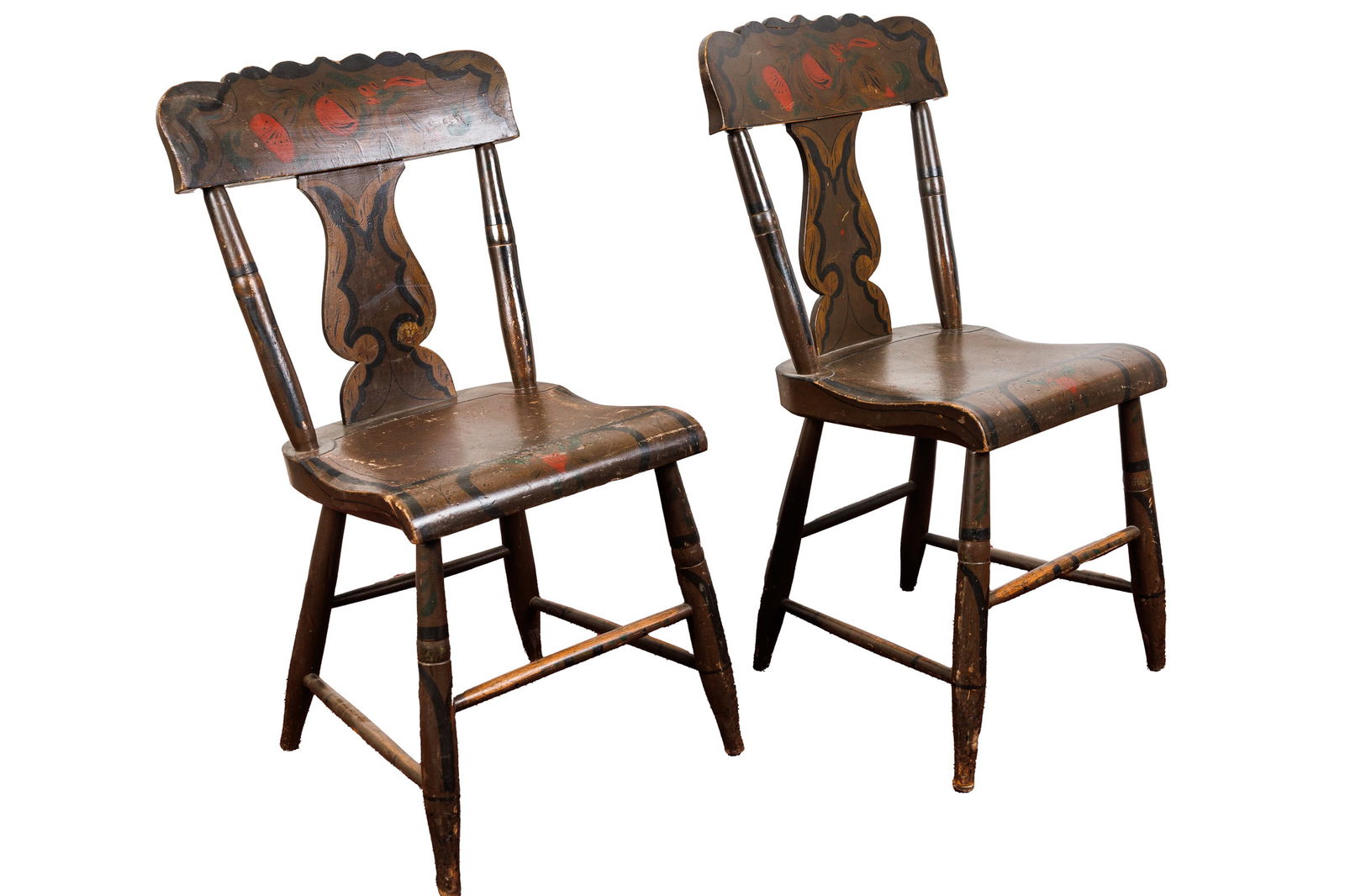 PAIR OF PAINT-DECORATED PLANK SEAT CHAIRS.: American, second quarter 19th Century. Side chairs, splat back with a scalloped crest rail. Hand painted flowers. Paint loss. 16.5" seat ht. 32"h.