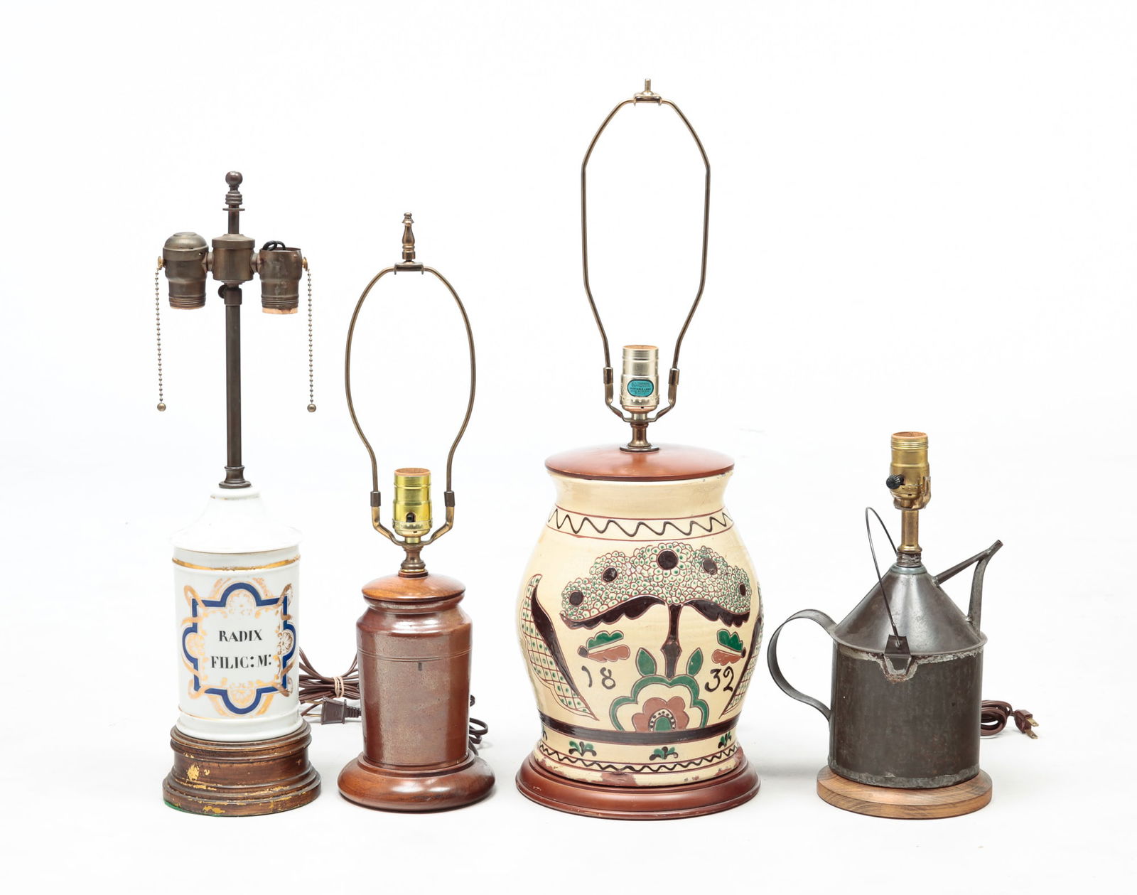 FOUR TABLE LAMPS. (1 of 7)