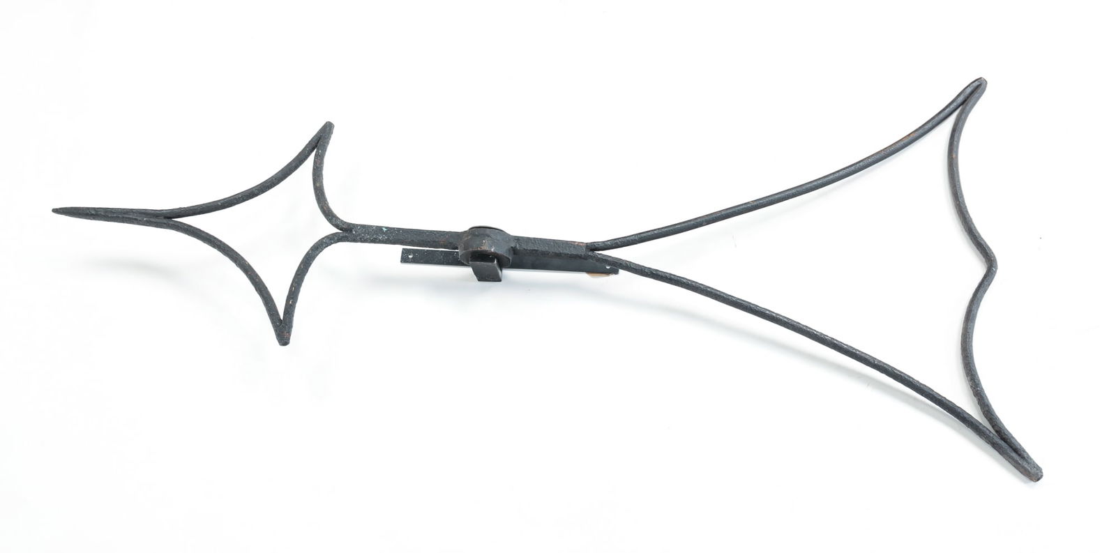 FORGED IRON WEATHER VANE ARROW. (1 of 3)