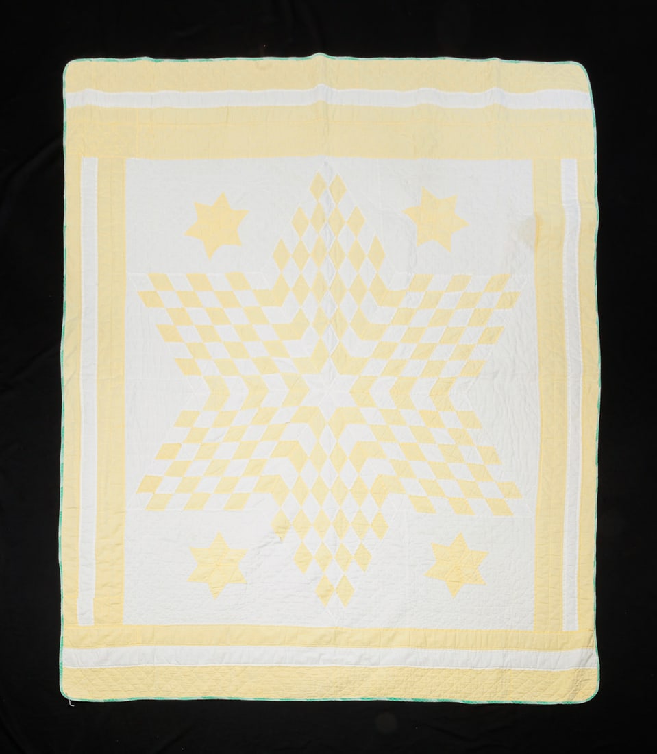 PIECE WORK QUILT. (1 of 4)