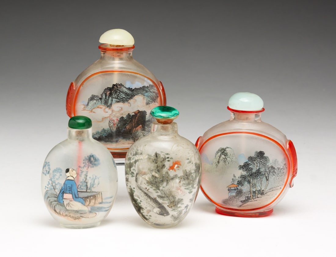 FOUR REVERSE PAINTED SNUFF BOTTLES. (1 of 9)