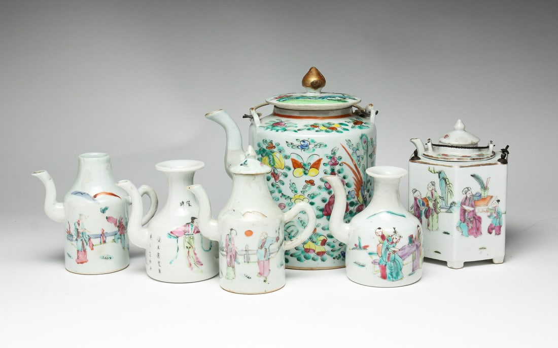 SIX PORCELAIN TEAPOTS AND WATER DROPPERS. (1 of 6)