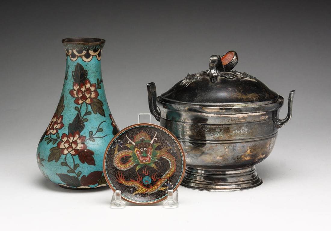 THREE PIECES OF CLOISONNE AND SILVER. (1 of 8)