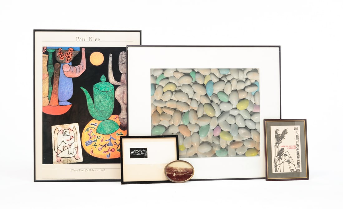 GROUP OF PHOTOS AND POSTERS. (1 of 12)