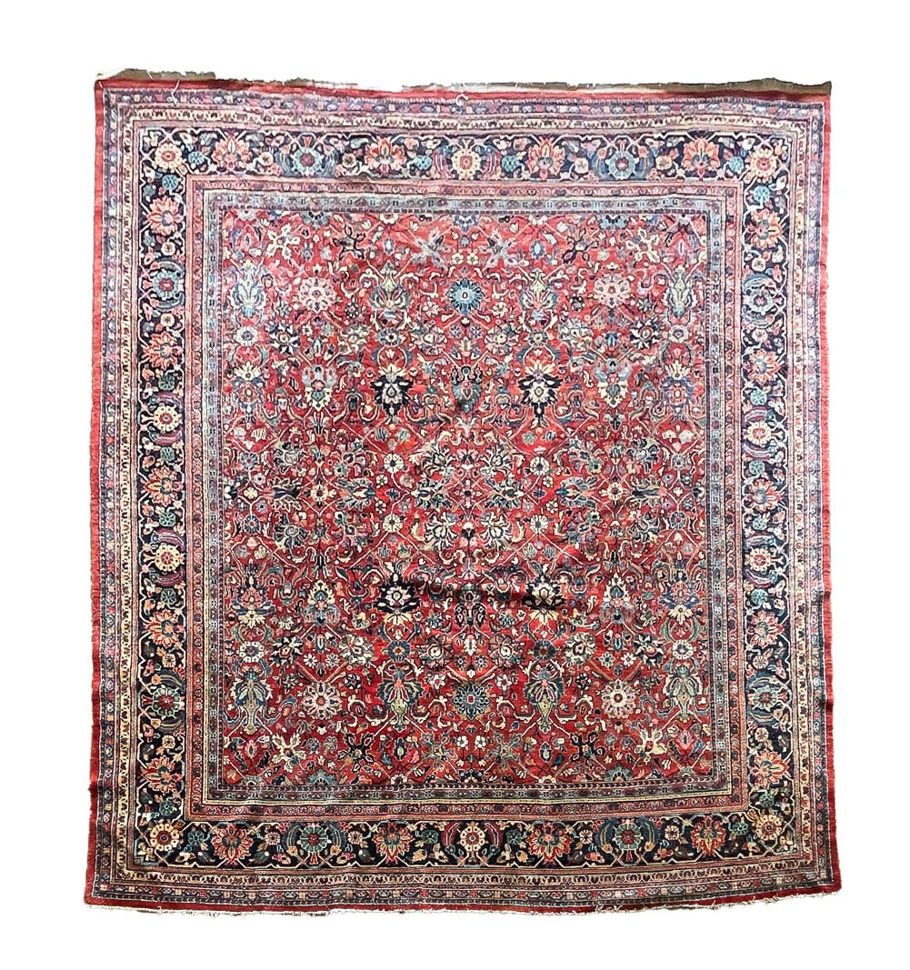 PERSIAN MAHAL RUG. (1 of 4)