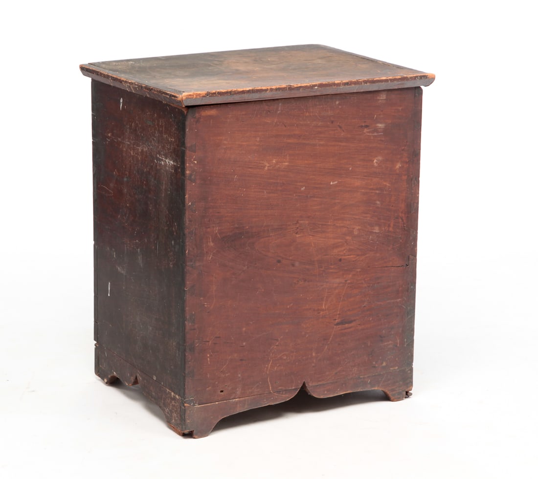 AMERICAN FIREWOOD BOX. (1 of 6)