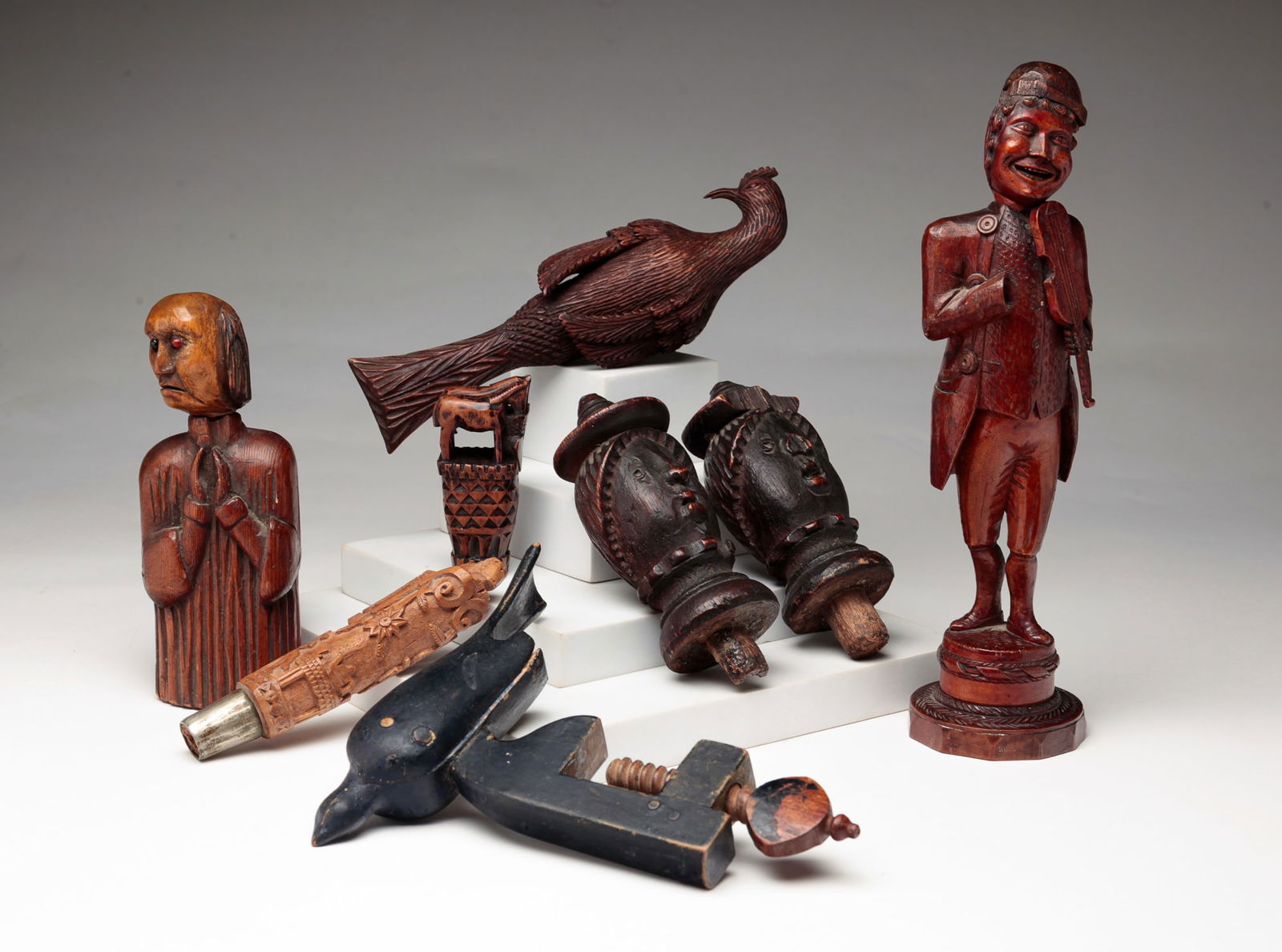 EIGHT CARVED WHIMSIES. (1 of 10)