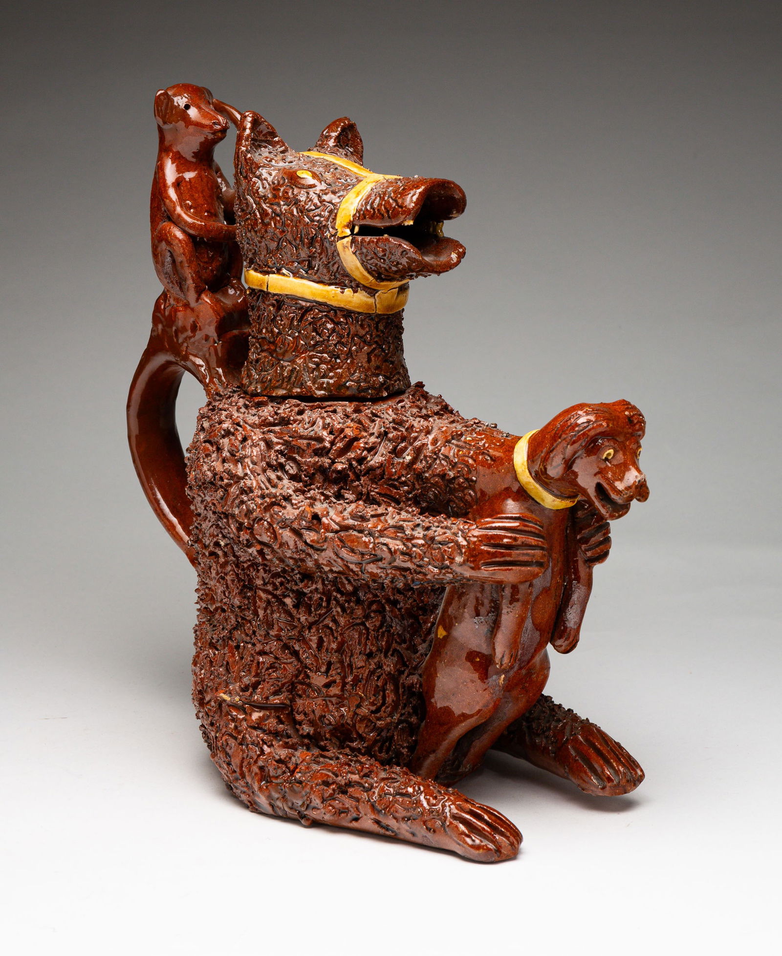 FIGURAL NOTTINGHAM BEAR REDWARE COFFEE POT. (1 of 6)