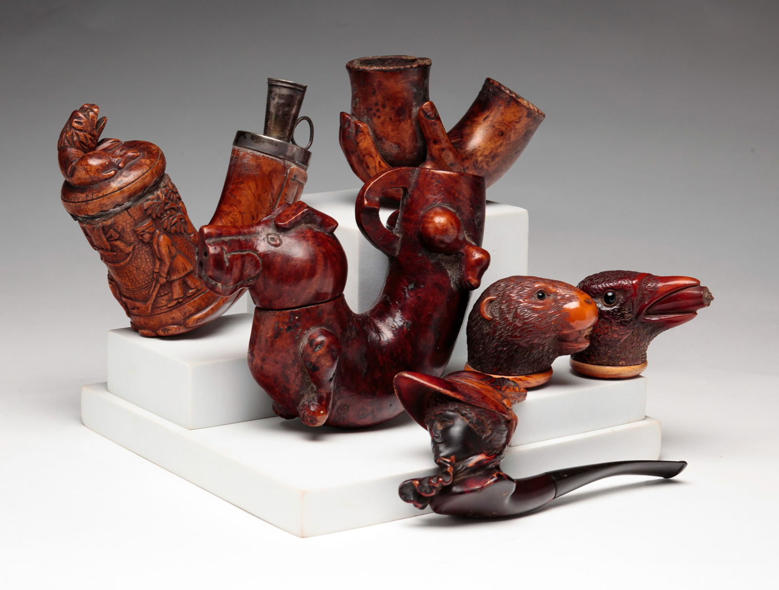 SIX WOODEN PIPE BOWLS. (1 of 6)