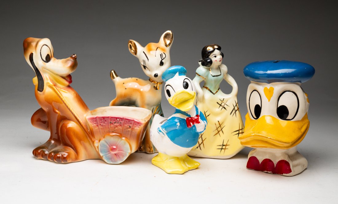 FIVE PIECES DISNEY CERAMICS. (1 of 3)