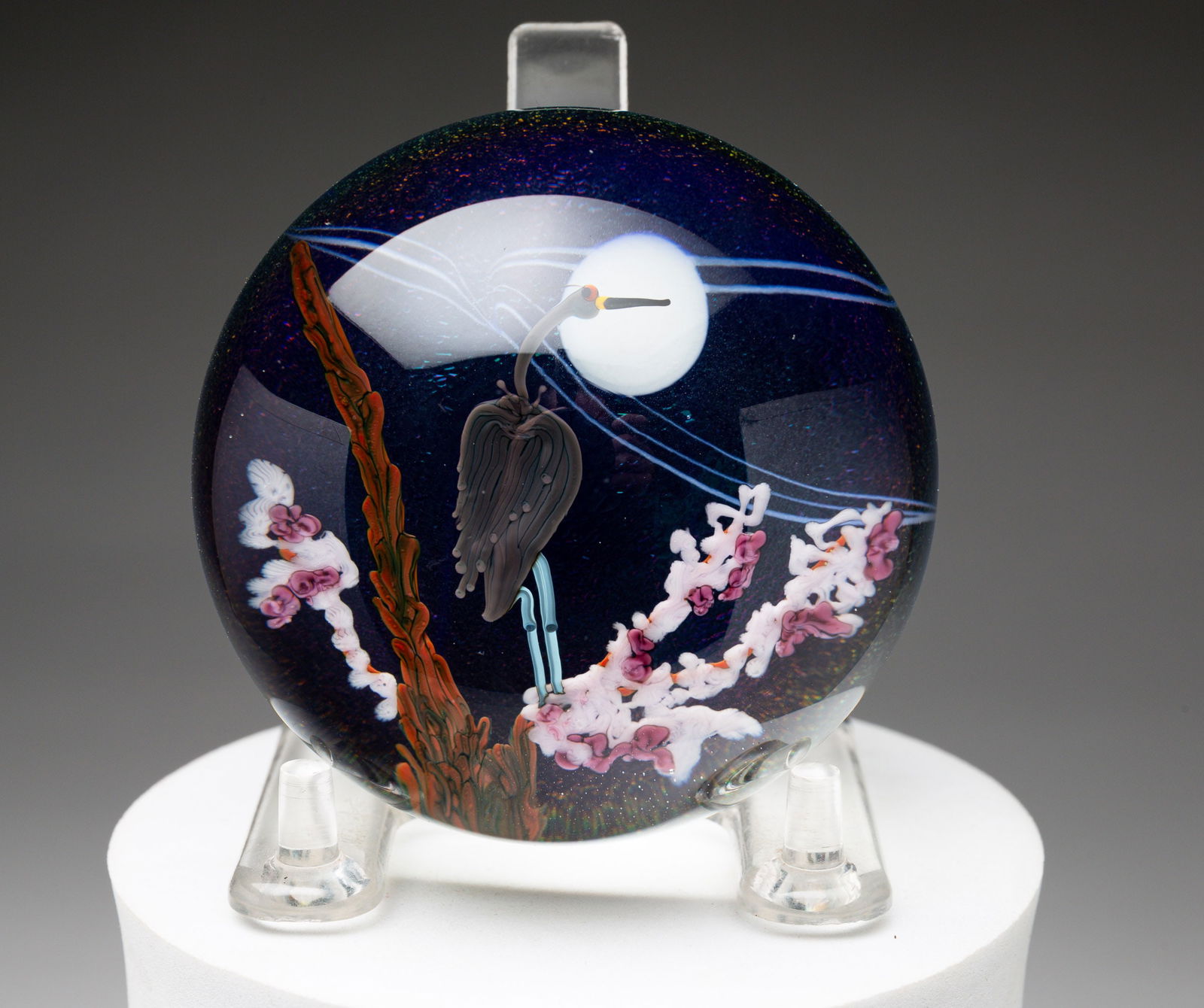 STEVEN LUNDBERG STUDIO ART GLASS PAPERWEIGHT. (1 of 5)