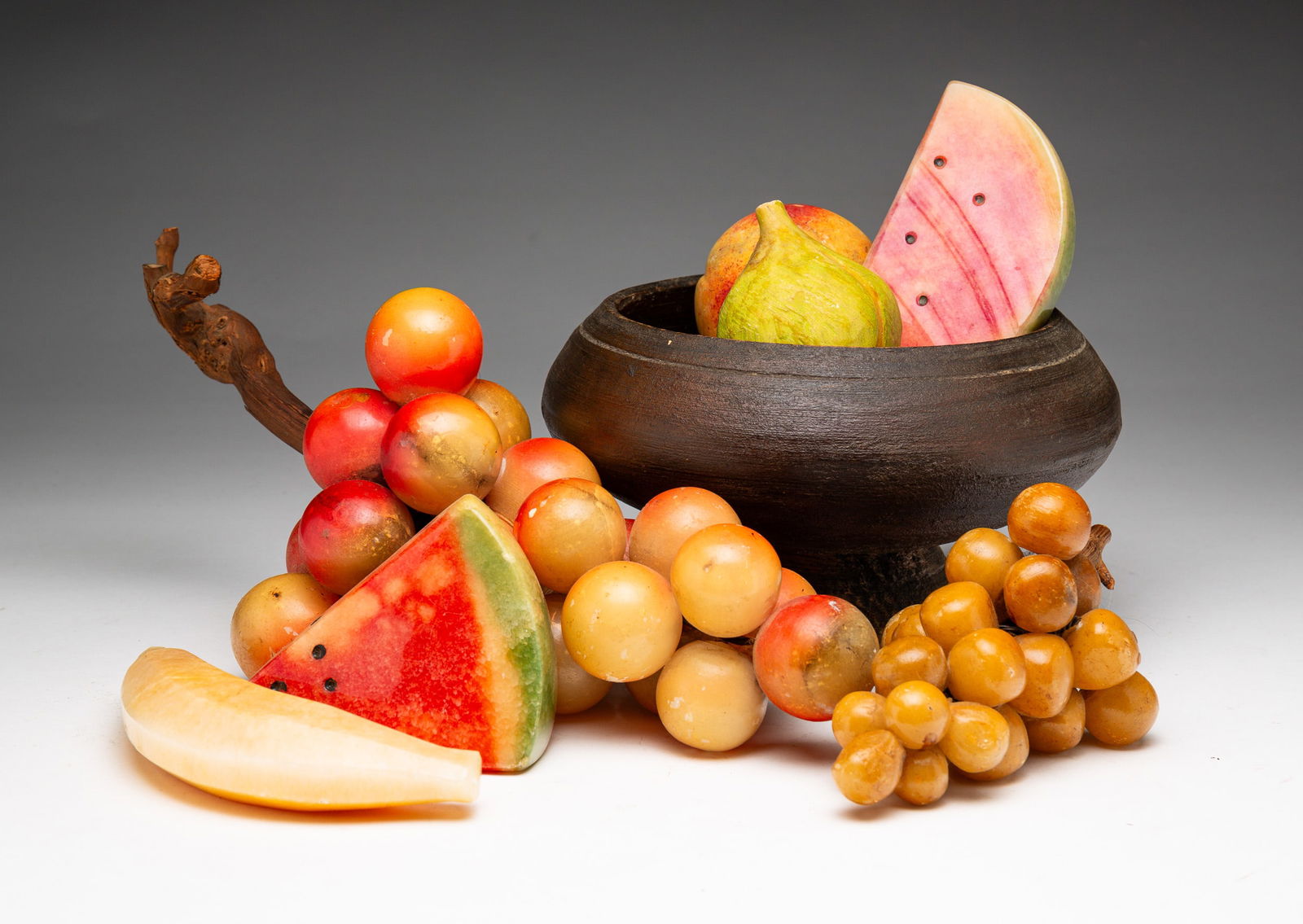 GROUP OF STONE FRUIT & BOWL. (1 of 5)
