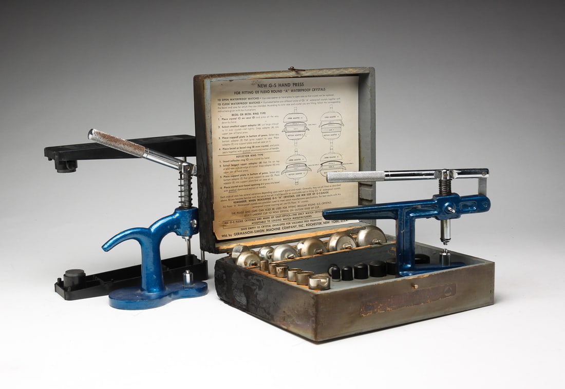 VINTAGE G-S FLEXO CRYSTAL HAND PRESS KIT. (1 of 5)