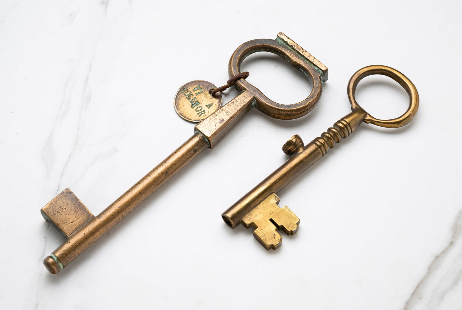 TWO ANTIQUE SKELETON KEYS. (1 of 3)