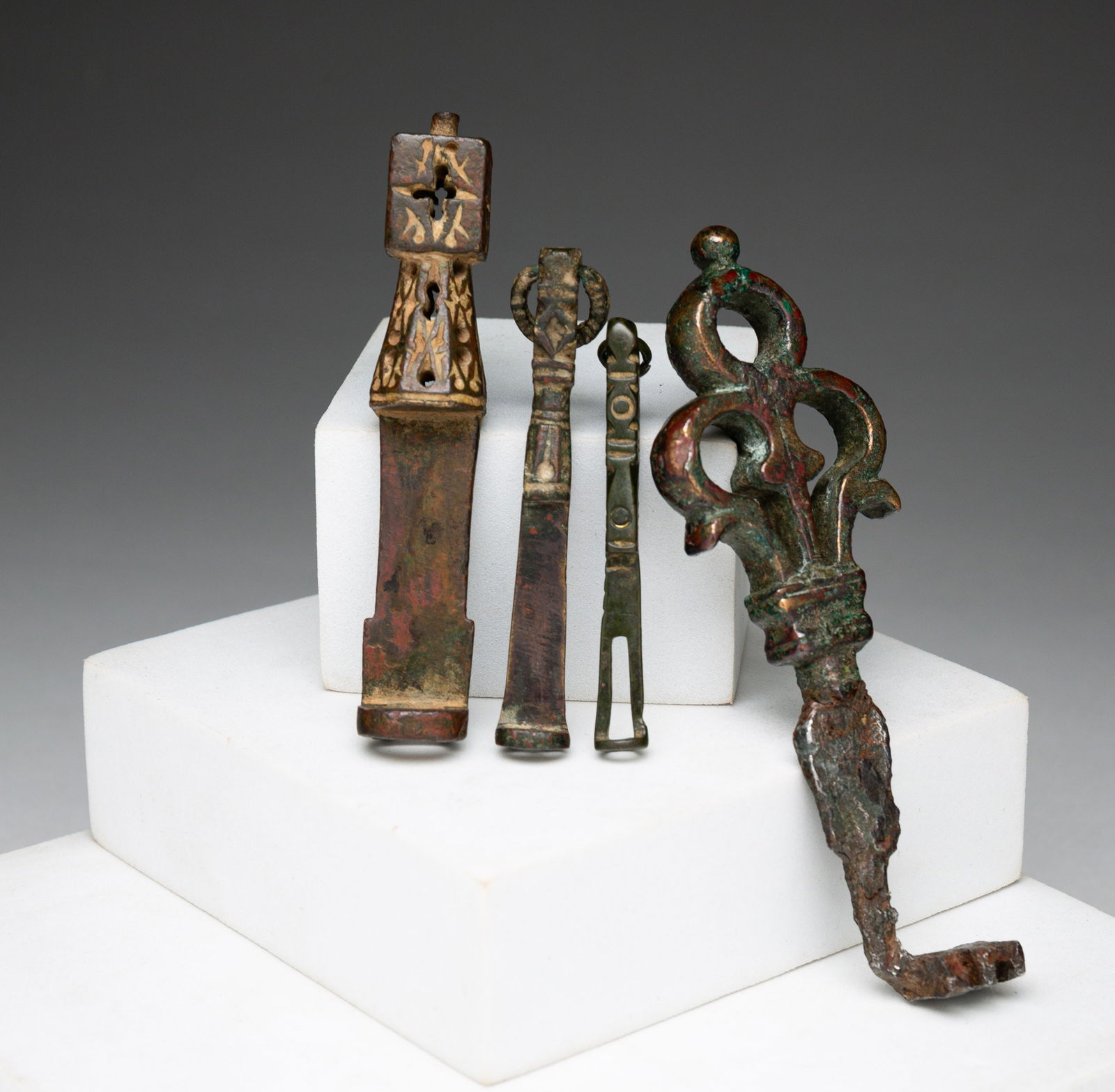 FOUR EARLY KEYS. (1 of 5)