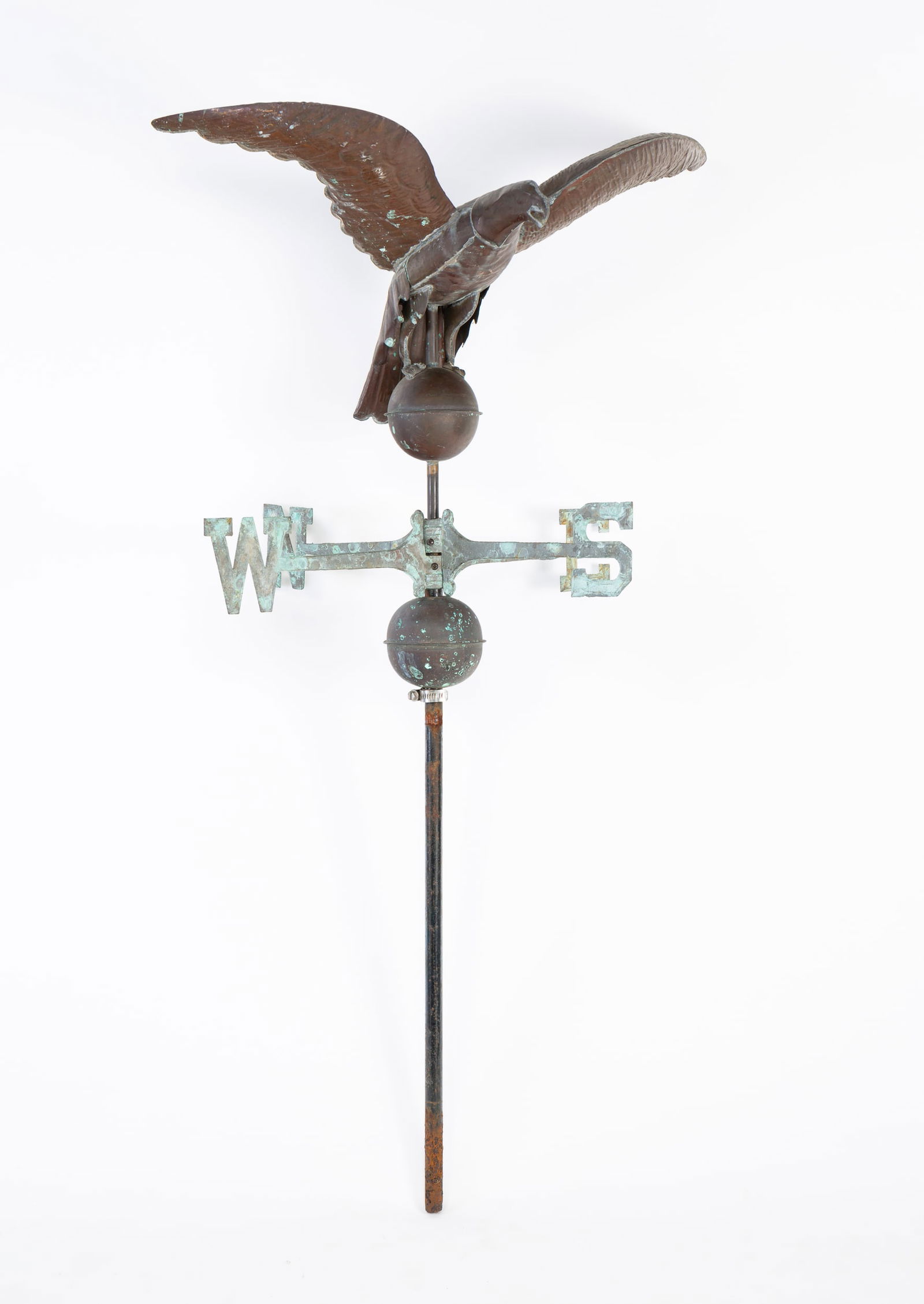 FULL-BODY MOLDED-COPPER EAGLE WEATHERVANE. (1 of 4)