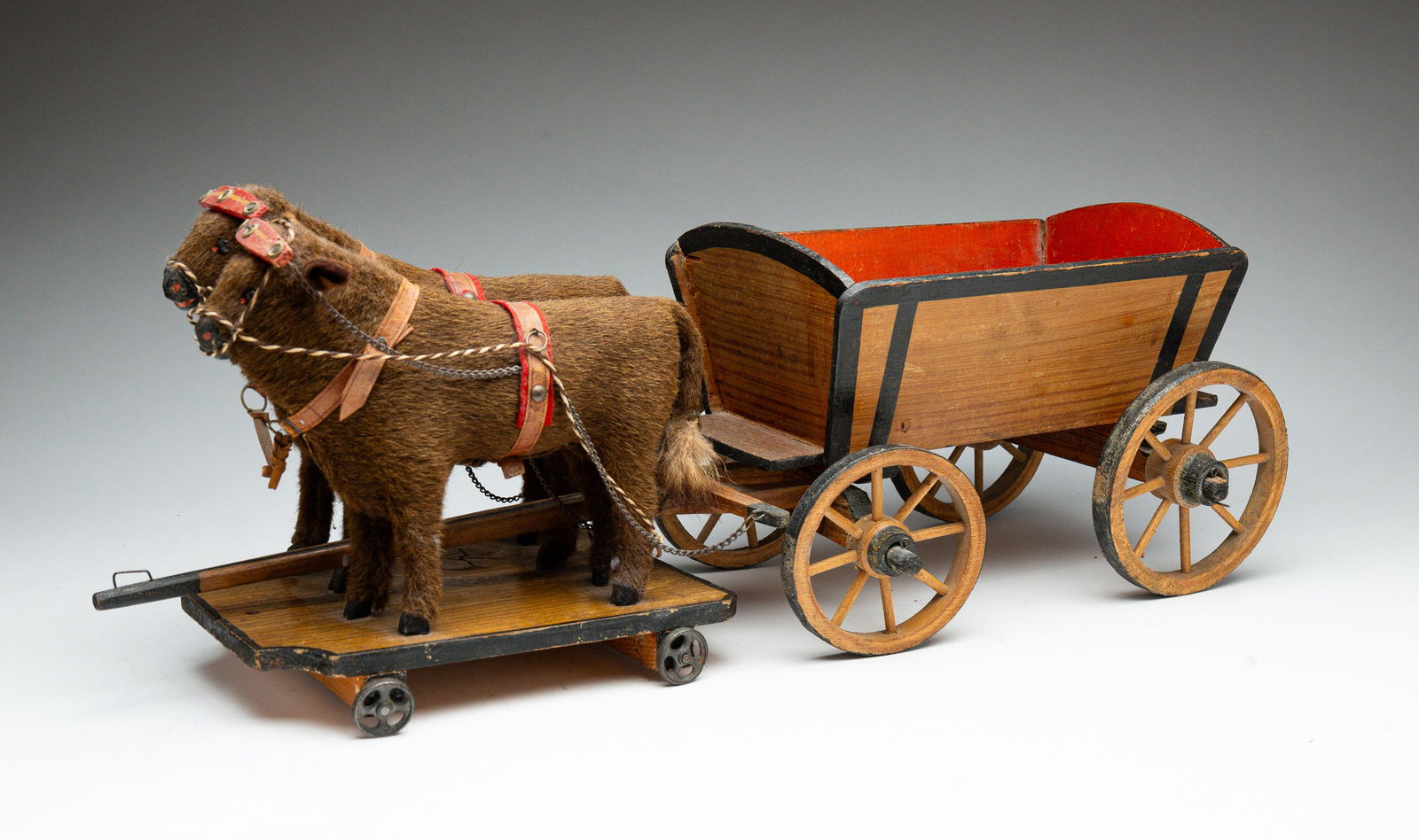 GERMAN WAGON PULL TOY. (1 of 3)