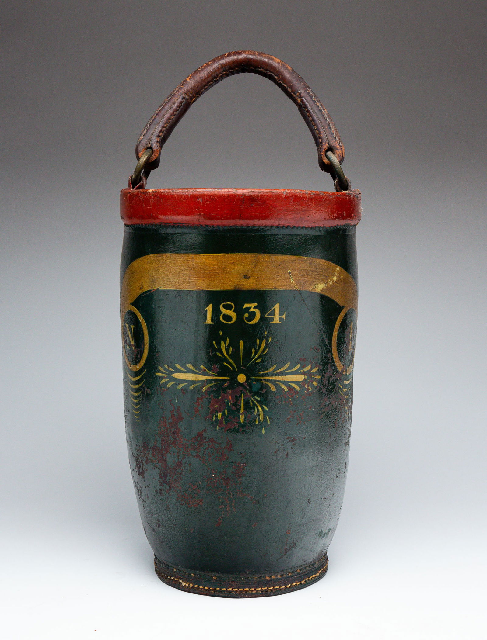 LEATHER FIRE BUCKET. (1 of 6)