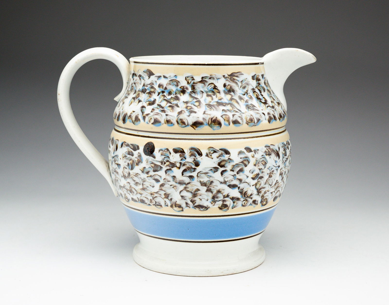 MOCHAWARE DECORATED PITCHER. (1 of 4)