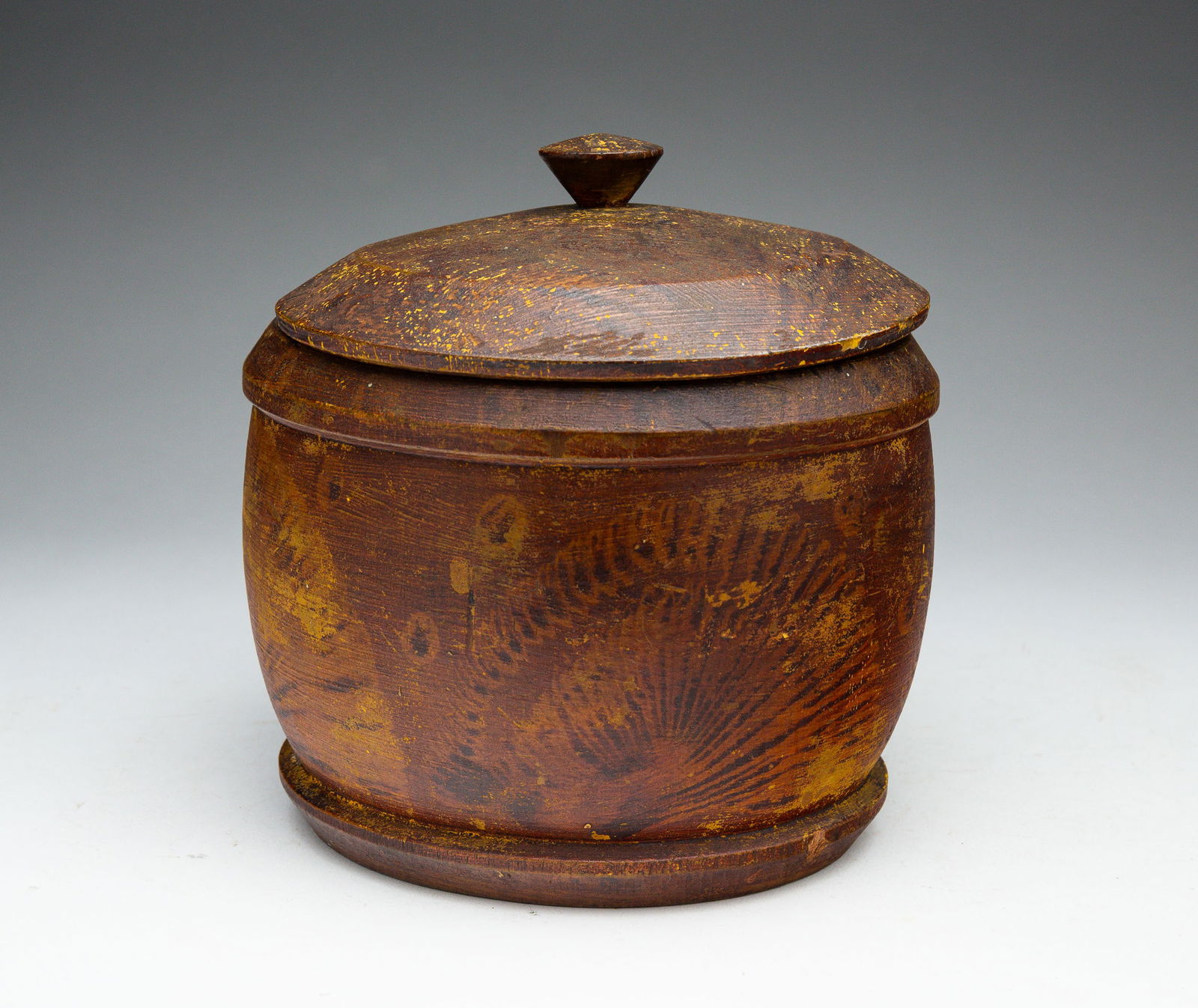 PAINT-DECORATED TREENWARE COVERED CANISTER (JAR). (1 of 4)