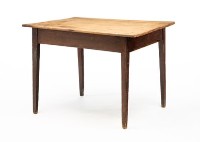 COUNTRY HEPPLEWHITE WORK TABLE.