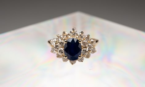DUNEIER DIAMOND AND SAPPHIRE LADIES COCKTAIL RING.