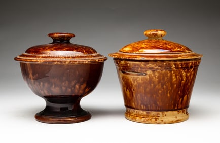 TWO ROCKINGHAM LIDDED PIECES.