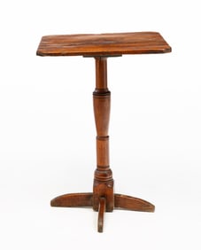 COUNTRY CANDLESTAND.