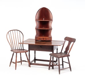 FOUR SMALL AMERICAN FURNITURE PIECES.