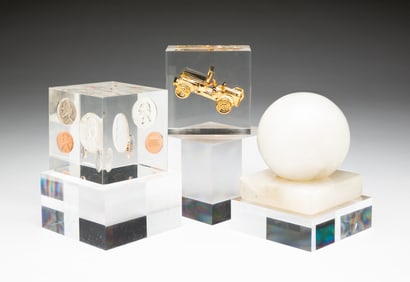 THREE DECORATIVE PAPERWEIGHTS.