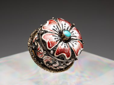 RARE ENAMELED SMUGGLERS BUTTON.