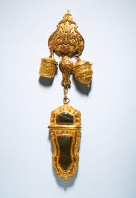 PINCHBECK AND MOSS AGATE CHATELAINE WITH FITTED ETUI.