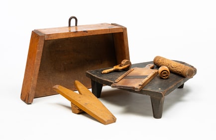 SEVEN WOODEN PIECES.