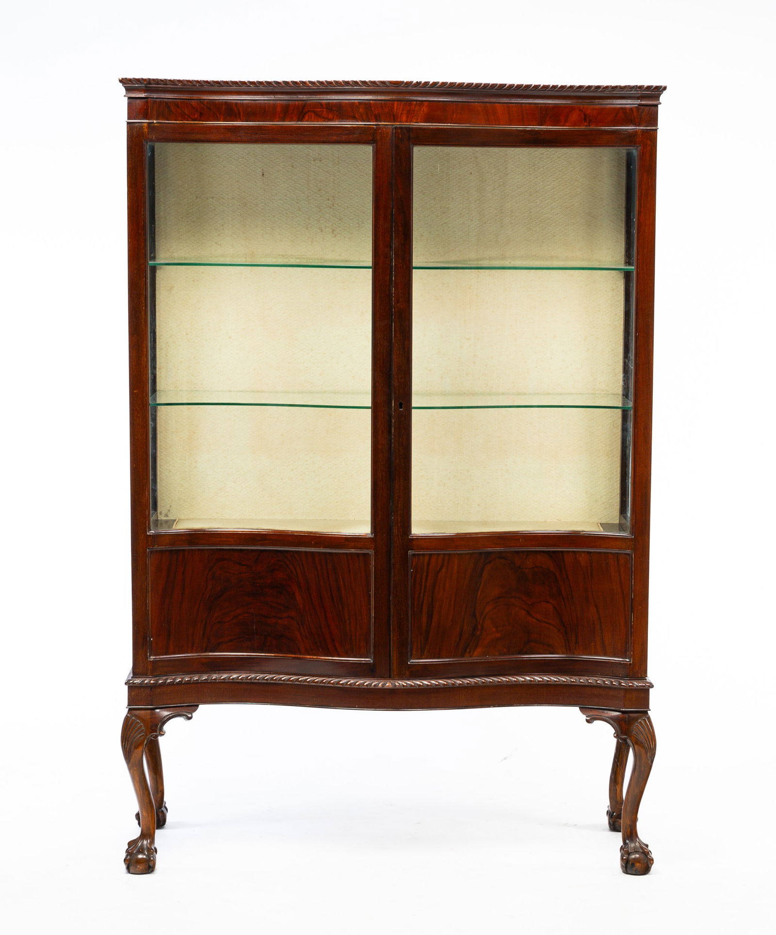 CHIPPENDALE STYLE CABINET. (1 of 5)